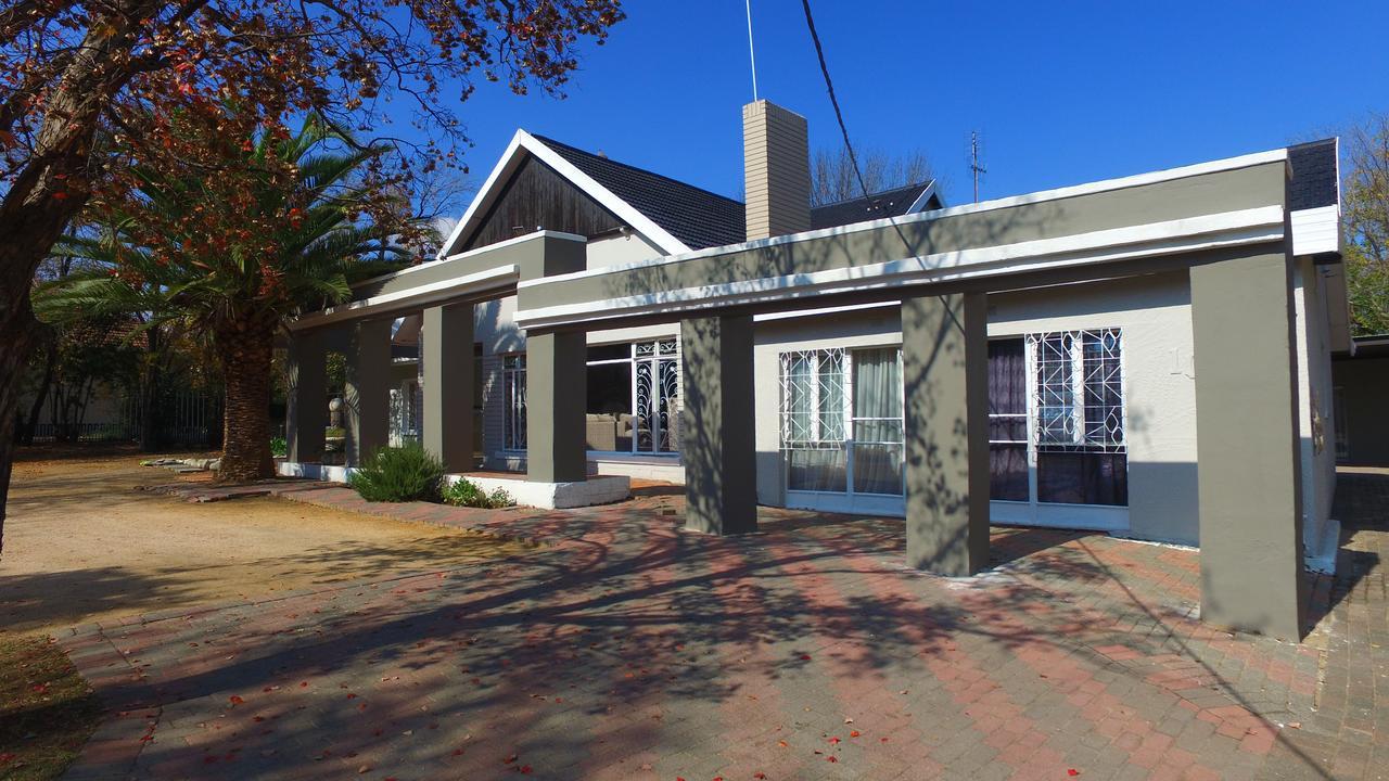 Lighthouse Bed and Breakfast Kroonstad Buitenkant foto